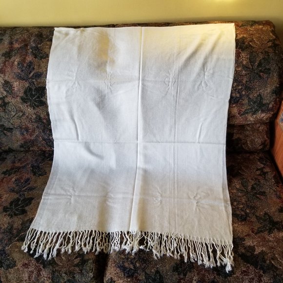 COPY - Cashmere = pashmina wool & silk winter scarf, pale cream, NWT, unisex - Picture 2 of 6